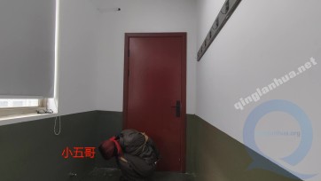 【小五哥原创】小屋子的劫持（丝巾塞嘴，红色丝袜蒙嘴）